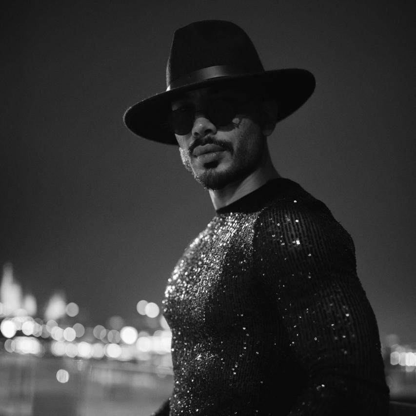 Jordanian renowned makeup artist Jakob Lambaz was awarded at The Globe Gala